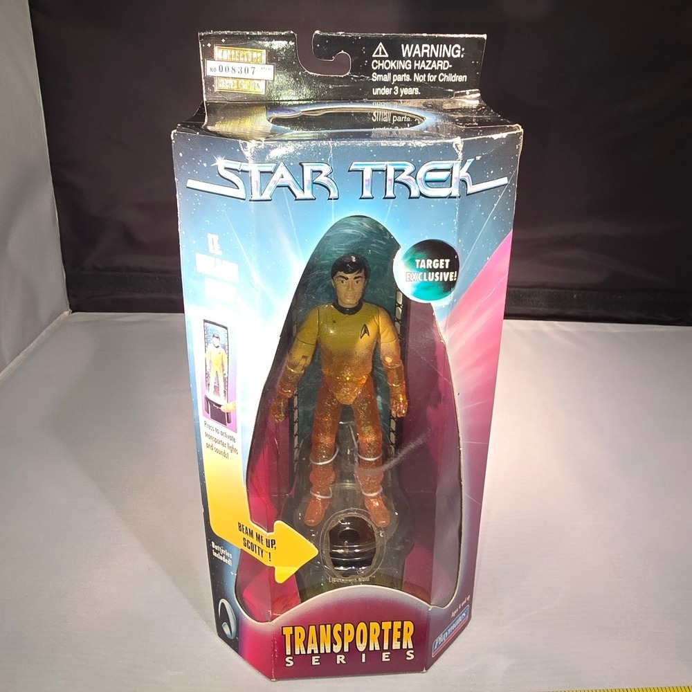 Star‎ Trek Transporter Lt Hikaru Sulu Action Figure Playmates Target Exclusive